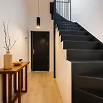 Stylish Designer Duplex-3Beds 2Baths-Puerta Carmona Centro