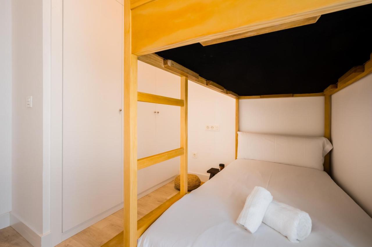 Stylish Designer Duplex-3beds 2baths-puerta Carmona Centro Apartment *
